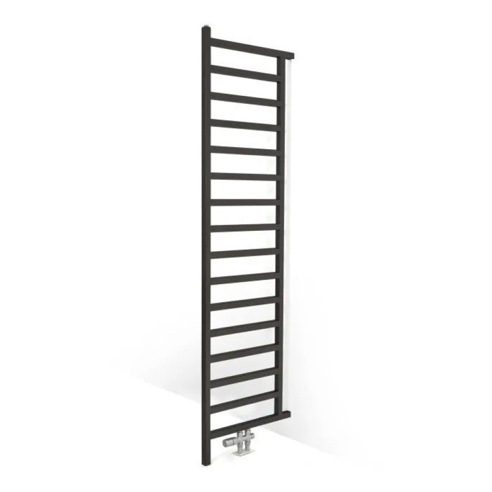 Handdoekradiator Simple DW tegen een witte achtergrond