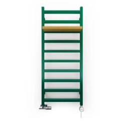 Handdoekradiator Simple tegen een witte achtergrond