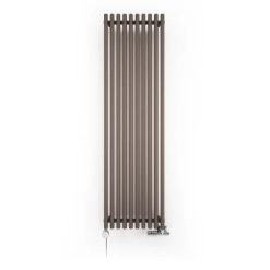 Designradiator Tune VWS tegen een witte achtergrond