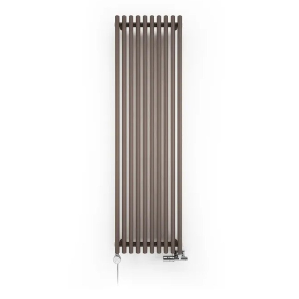 Designradiator Tune VWS tegen een witte achtergrond