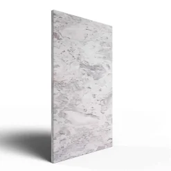 Designradiator Varios, natuursteen radiator in grijswit marmer, staand