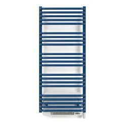 Handdoekradiator Alex Blower met ingebouwde ventilatorkachel, RAL 5003 saffierblauw, vooraanzicht op een witte achtergrond