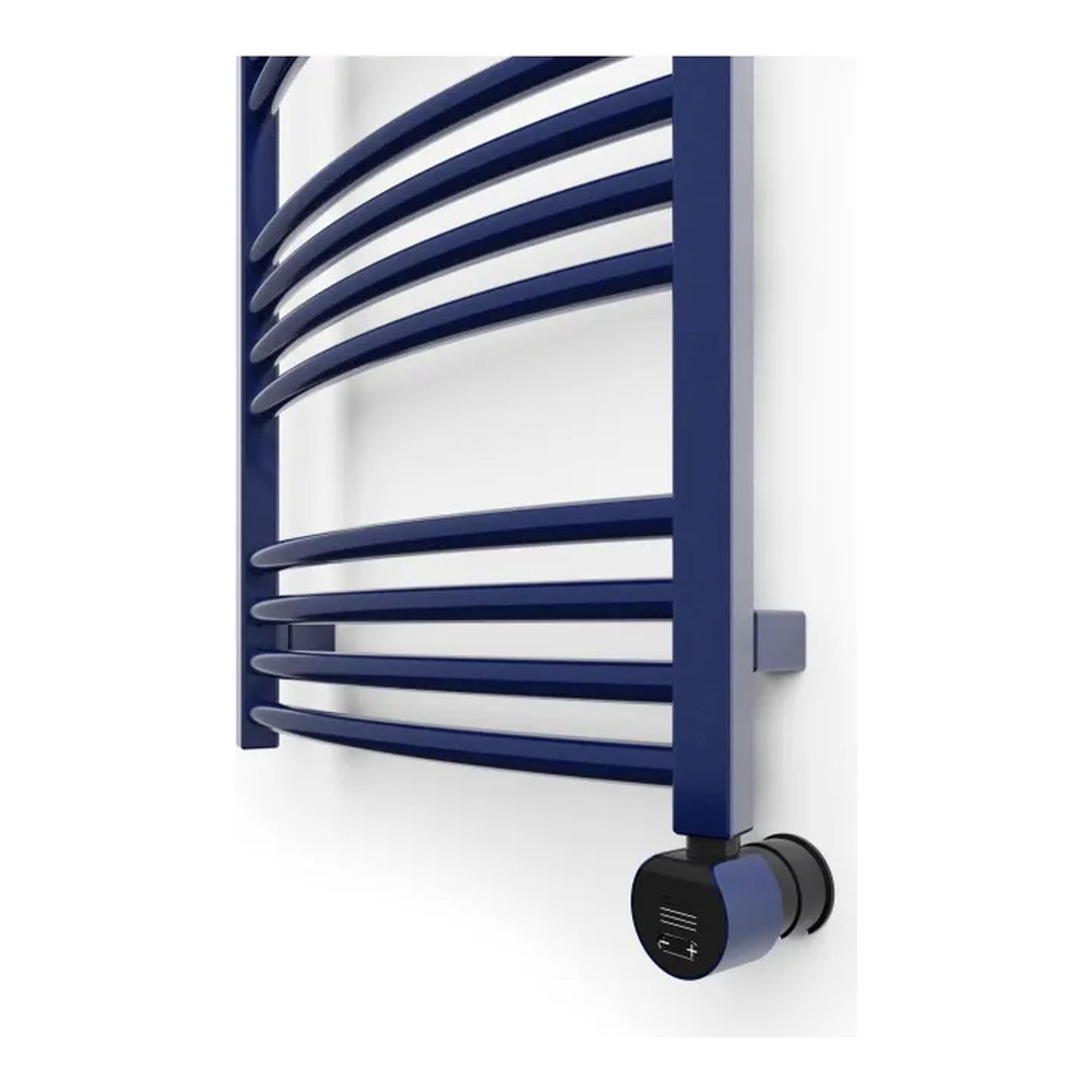Handdoekradiator Lena, productfoto op een witte achtergrond