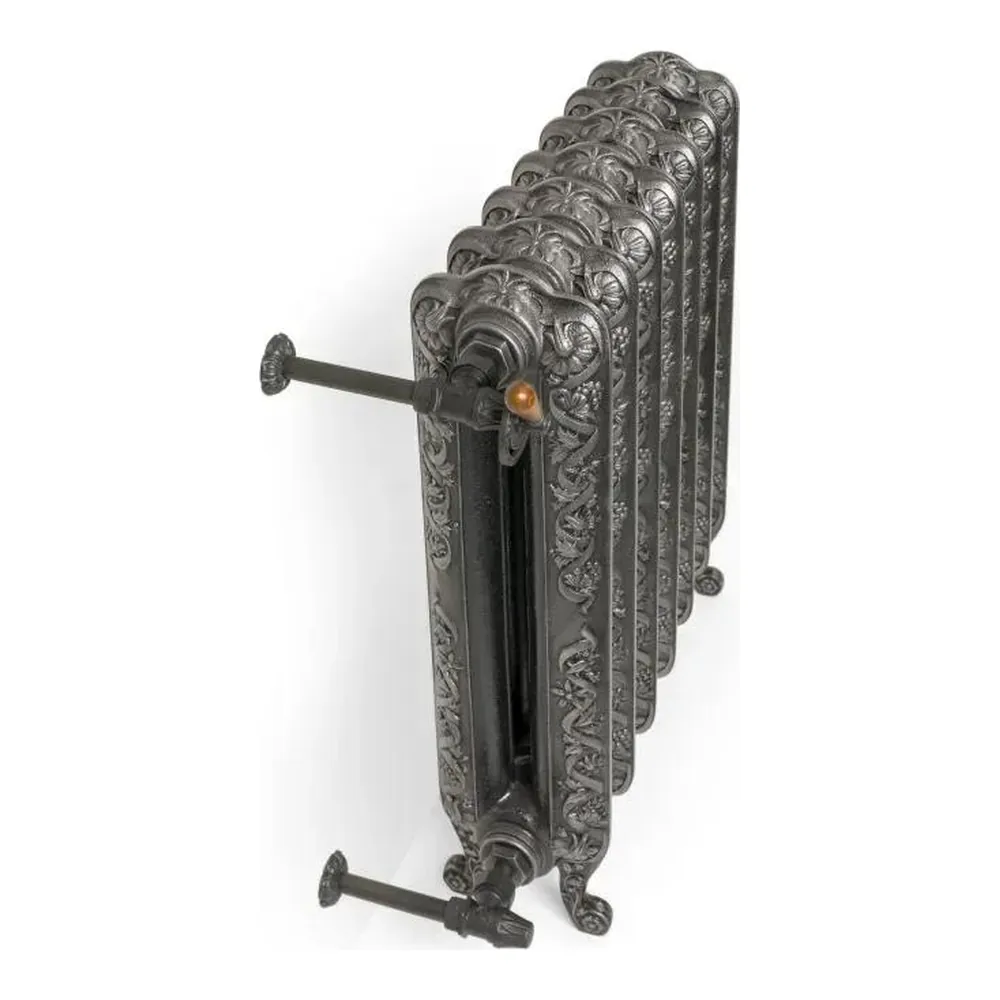 Gietijzeren radiator Kaszub, zijaanzicht met aansluiting